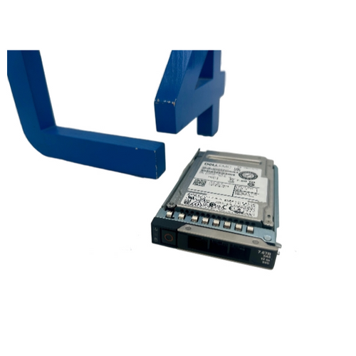 DELL PD02Y 7.68TB 24G SAS Read Intensive TLC 2.5 SSD KPM6XRUG7T68 (ME5)