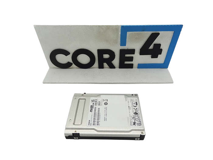 KIOXIA KCD81RUG3T84 3.84TB NVME GEN4 U.2 CD8-R 2.5 SSD