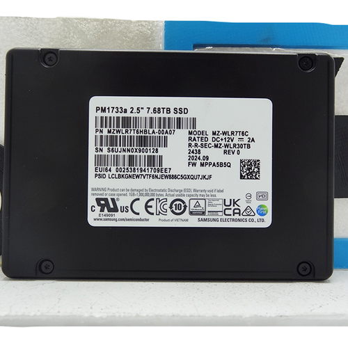 SAMSUNG MZWLR7T6HBLA-00A07 7.68TB NVME GEN4 U.2 PM1733A 2.5 SSD