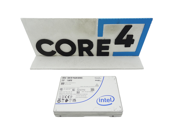 INTEL SSDPF2KX076T1O 7.68TB NVME GEN4 U.2 D7-P5520 2.5 SSD
