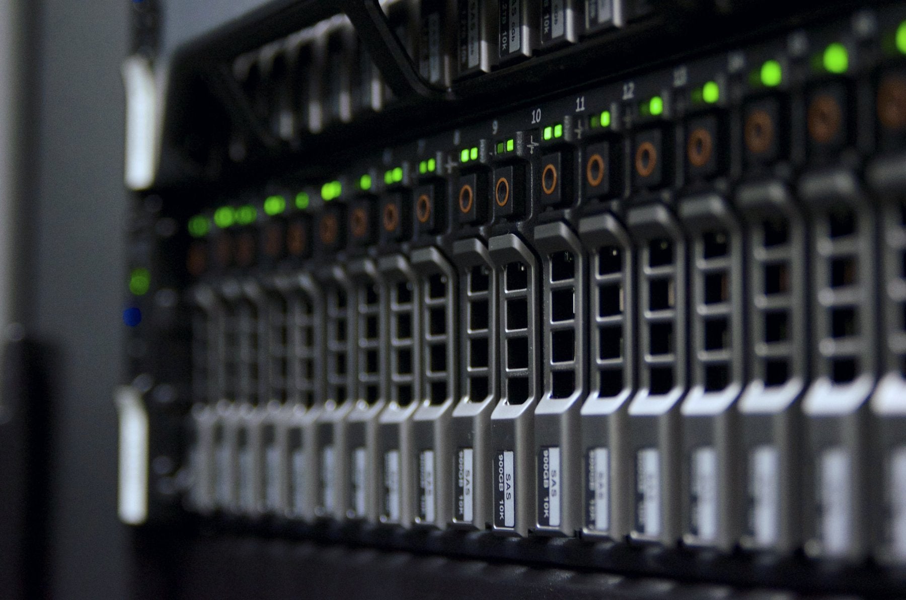 Flexible HP server builds tailored to your budget.