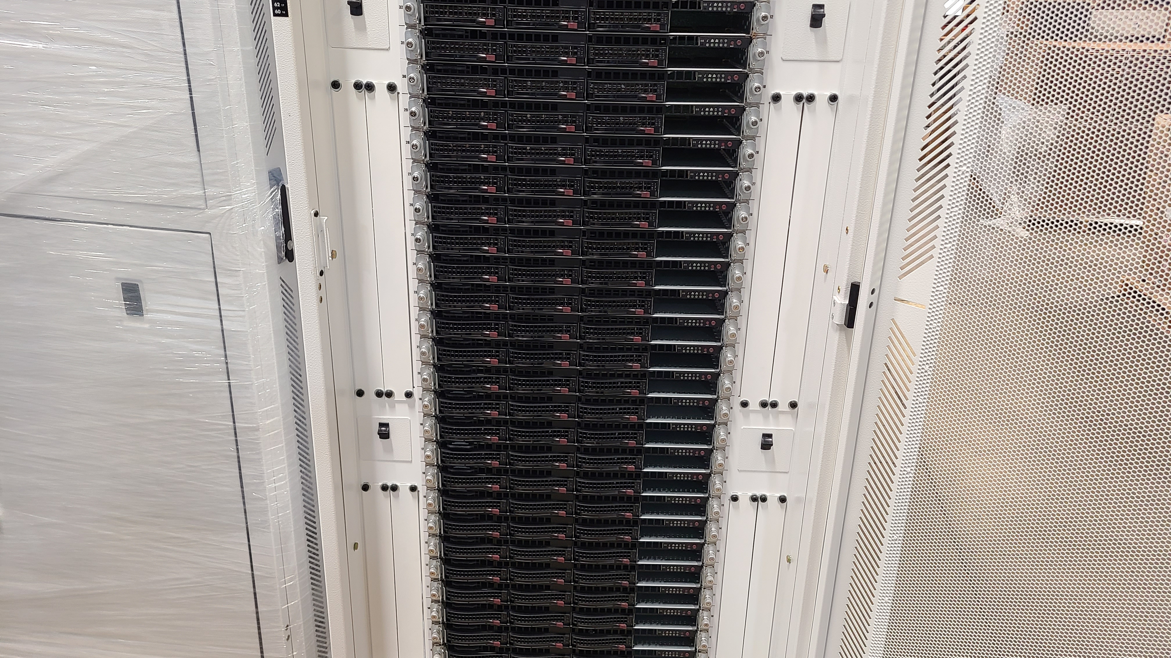 SUPERMICRO AS-1023US-TR4 1U 2x AMD EPYC 70017002 RACKMOUNT SERVER