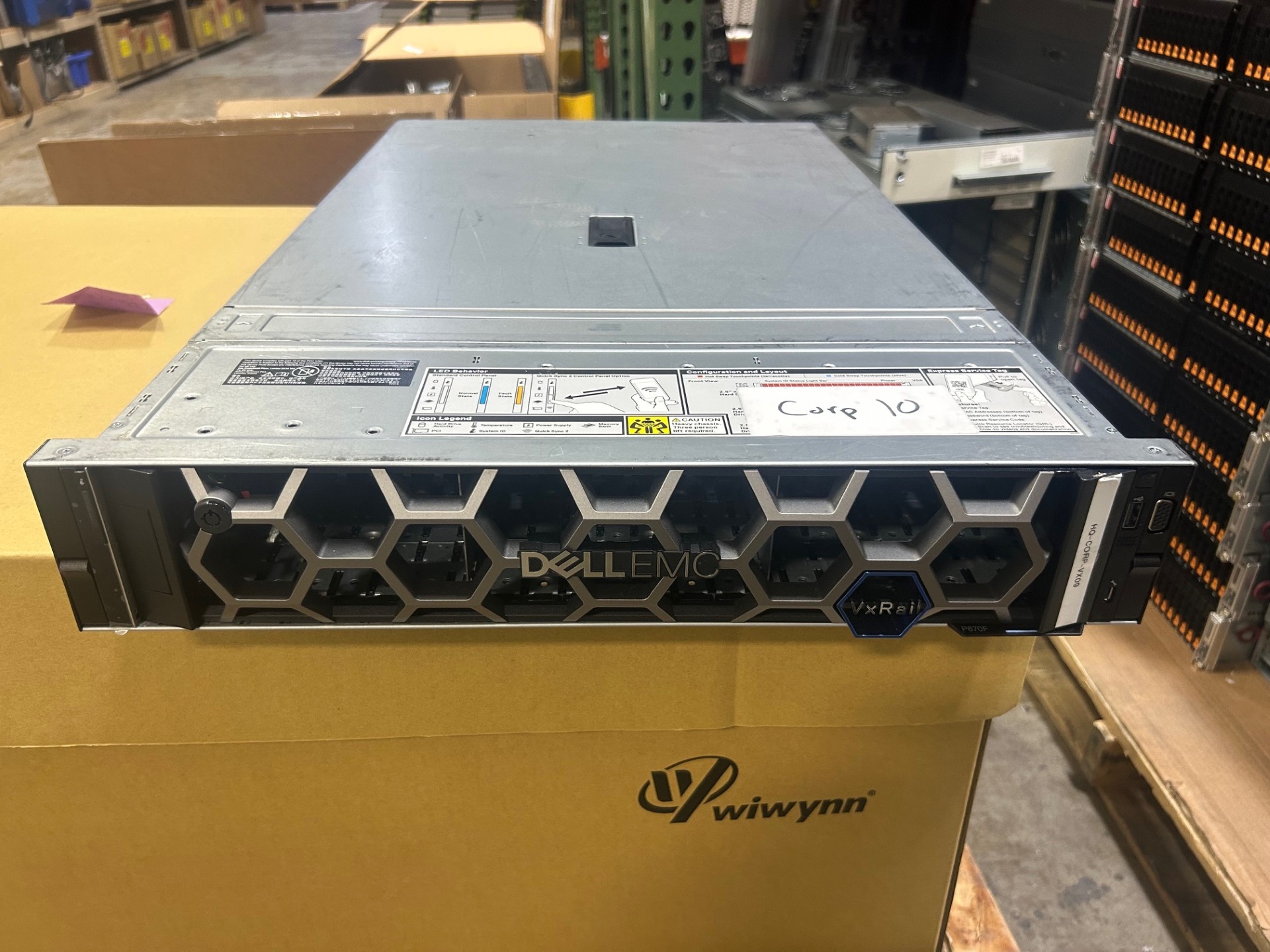 DELL P670F - 24 X 2.5 VxRail P670F 24x2.5 Backplane Chassis