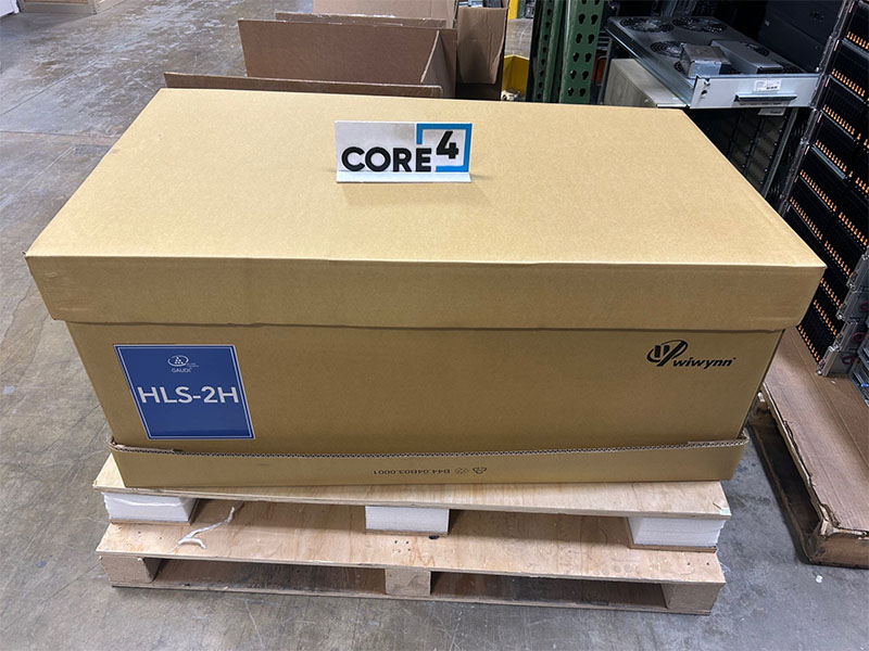 SUPERMICRO 820GH-TNR2 8U 12x2.5 2x Xeon Gen3 8x Intel Gaudi2 96GB GPUs Server