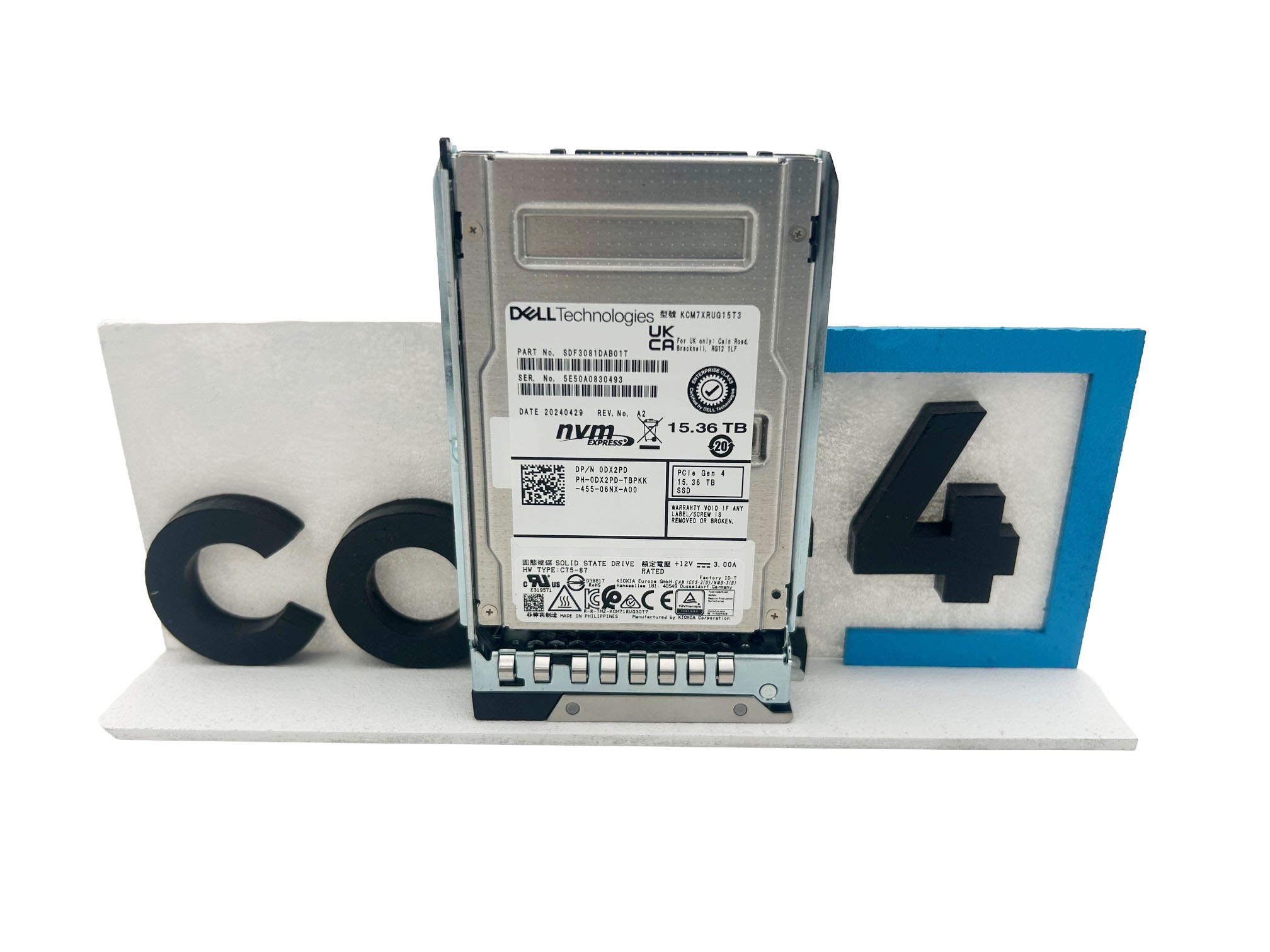 DELL KCM7XRUG15T3 KIOXIA 15.36TB 2.5 CM7 GEN4 DX2PD NVMe SSD