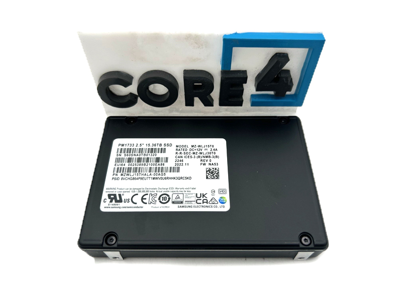 SAMSUNG MZ-WLJ15T0 15.36TB PM1733 2.5 U.2 4.0 NVMe SSD