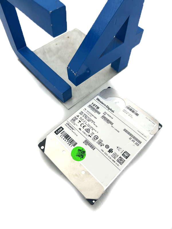 HITACHI HUH721010AL5204 10TB 7.2K SAS 3.5 12GBPS HDD NETAPP X377_HLBRE10TA07 PN