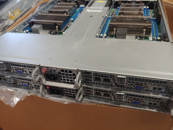 SUPERMICRO 2027TR-H71RF W/ 4X X9DRT-HF, PSUS, TRAYS, RAILS