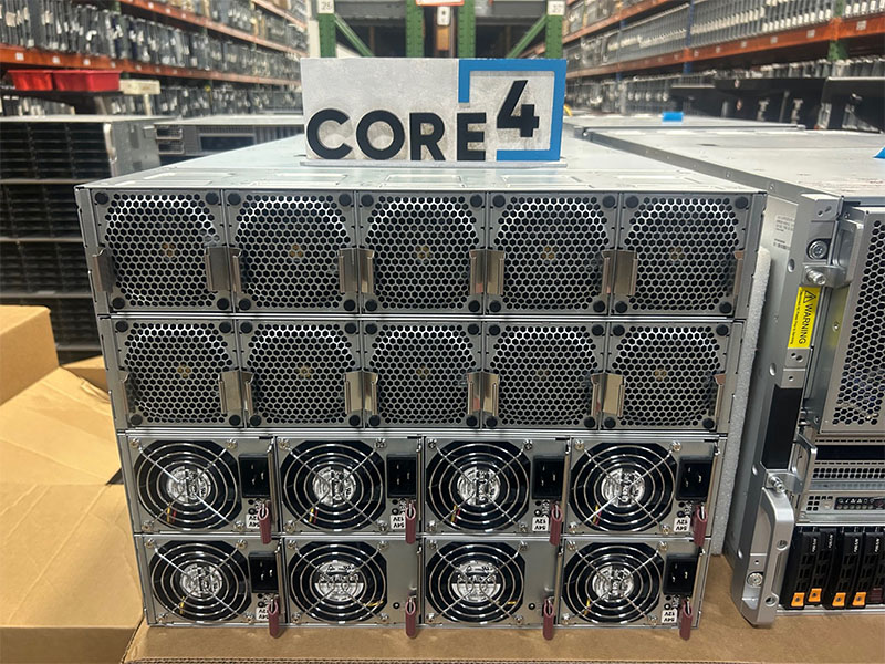 SUPERMICRO 820GH-TNR2 8U 12x2.5 2x Xeon Gen3 6x PSU 8x Intel Gaudi2 96GB GPUs