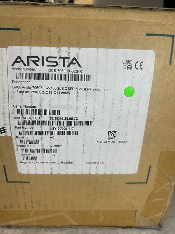 ARISTA DCS-7060CX-32S-F Arista 32x100GbE QSFP & 2xSFP+ Switch, F-R Air