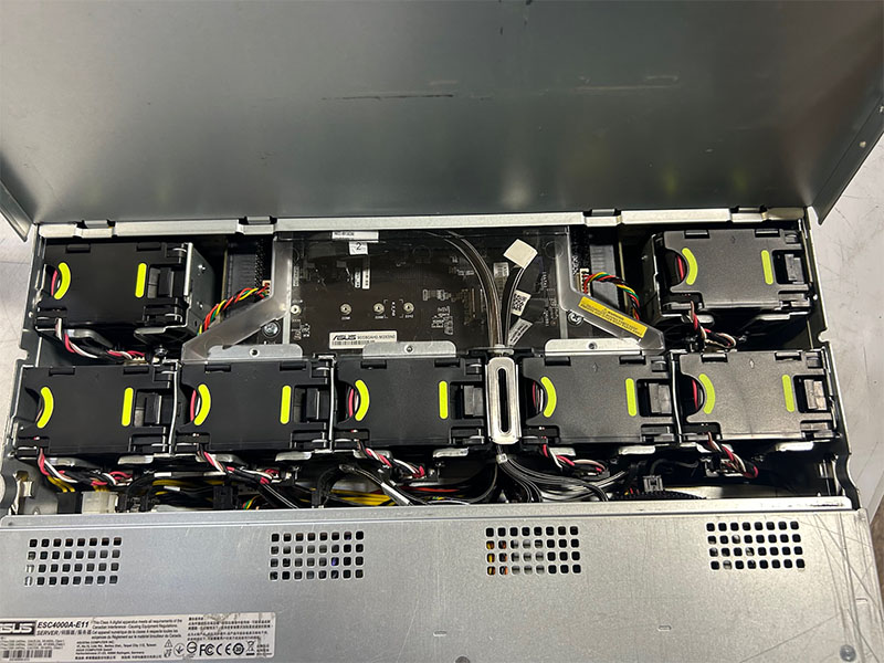 ASUS ESC4000A-E11 AMD EPYC 7003 & 7002 2U single-socket GPU server