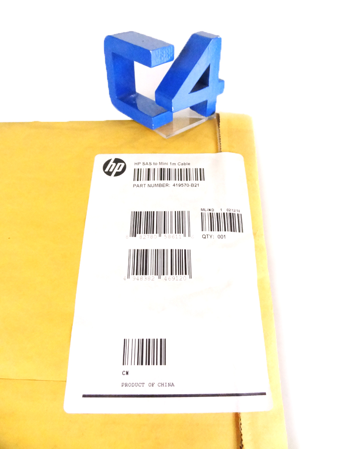 HP 419570-B21 HP HP SAS TO MINI 1M CABLE