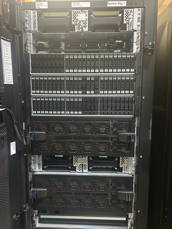 Dell Powermax 8000 2Petabyte NVMe, 259x 7.68TB NVMe Array
