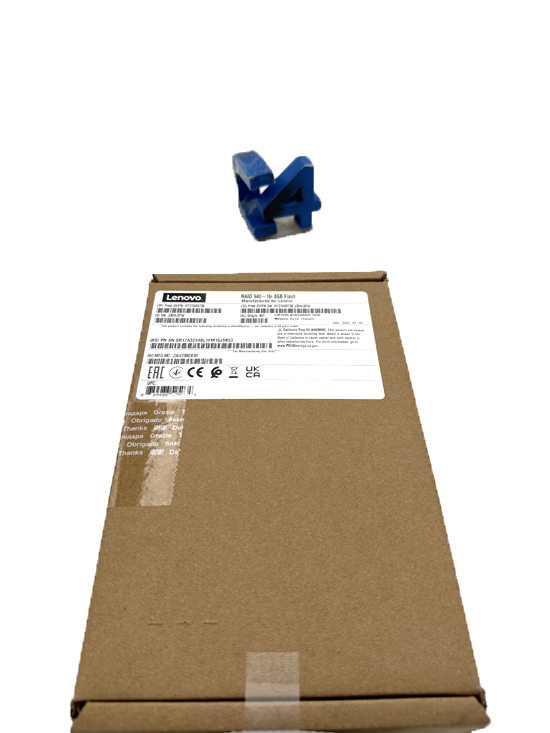 LENOVO 4Y37A09730 LENOVO TS RAID 940-16i 8GB Flash PCIe 12Gb Adapter