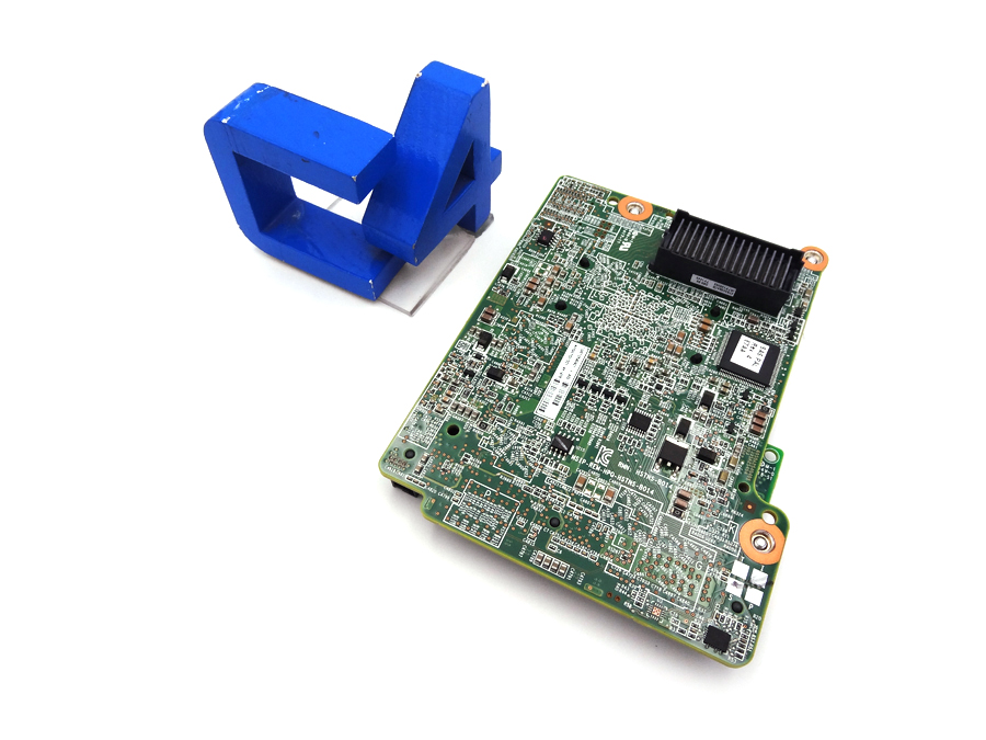 HP 698535-B21 SMART ARRAY P731M/2GB FBWC 6GB 4-PORTS SAS CARD - 729638-001