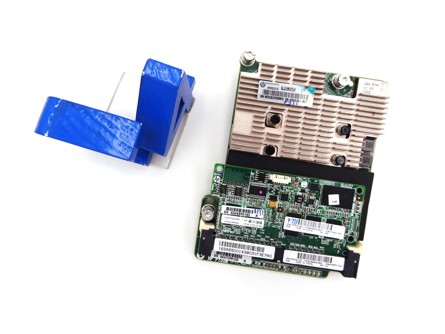 HP 698535-B21 SMART ARRAY P731M/2GB FBWC 6GB 4-PORTS SAS CARD - 729638-001