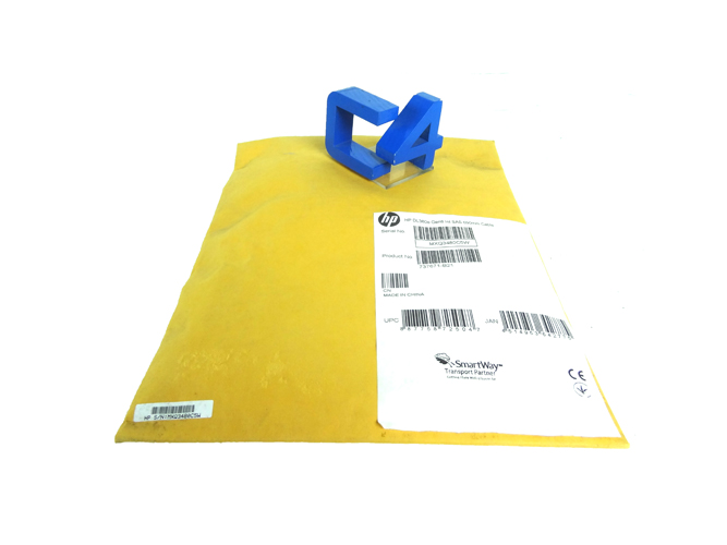 HP 737671-B21 HP DL380E GEN8 INT SAS 690MM CABLE