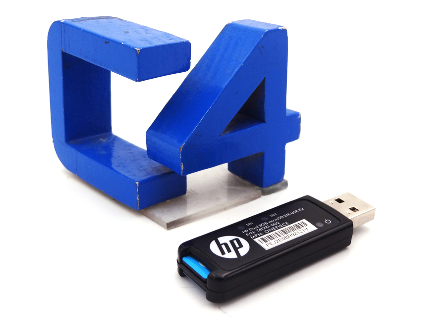 HP 741281-002 HP DUAL 8GB MICROSD USB KIT