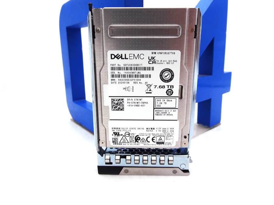 DELL 7N1WT 7.68TB 24G SAS RI TLC 2.5 SSD KPM7XRUG7T68 (ME5)