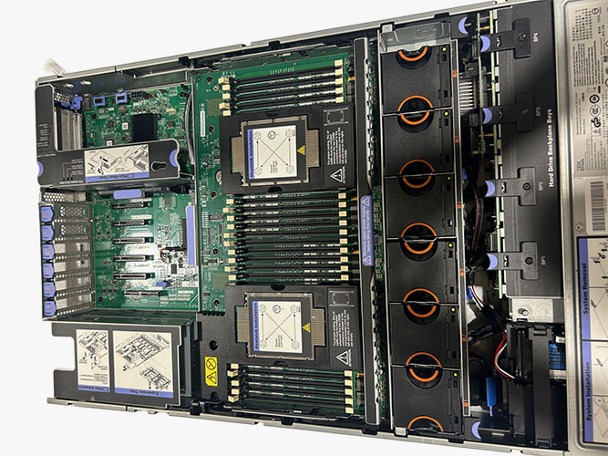 IBM 8752-AC1 SYSTEM X3750 M4