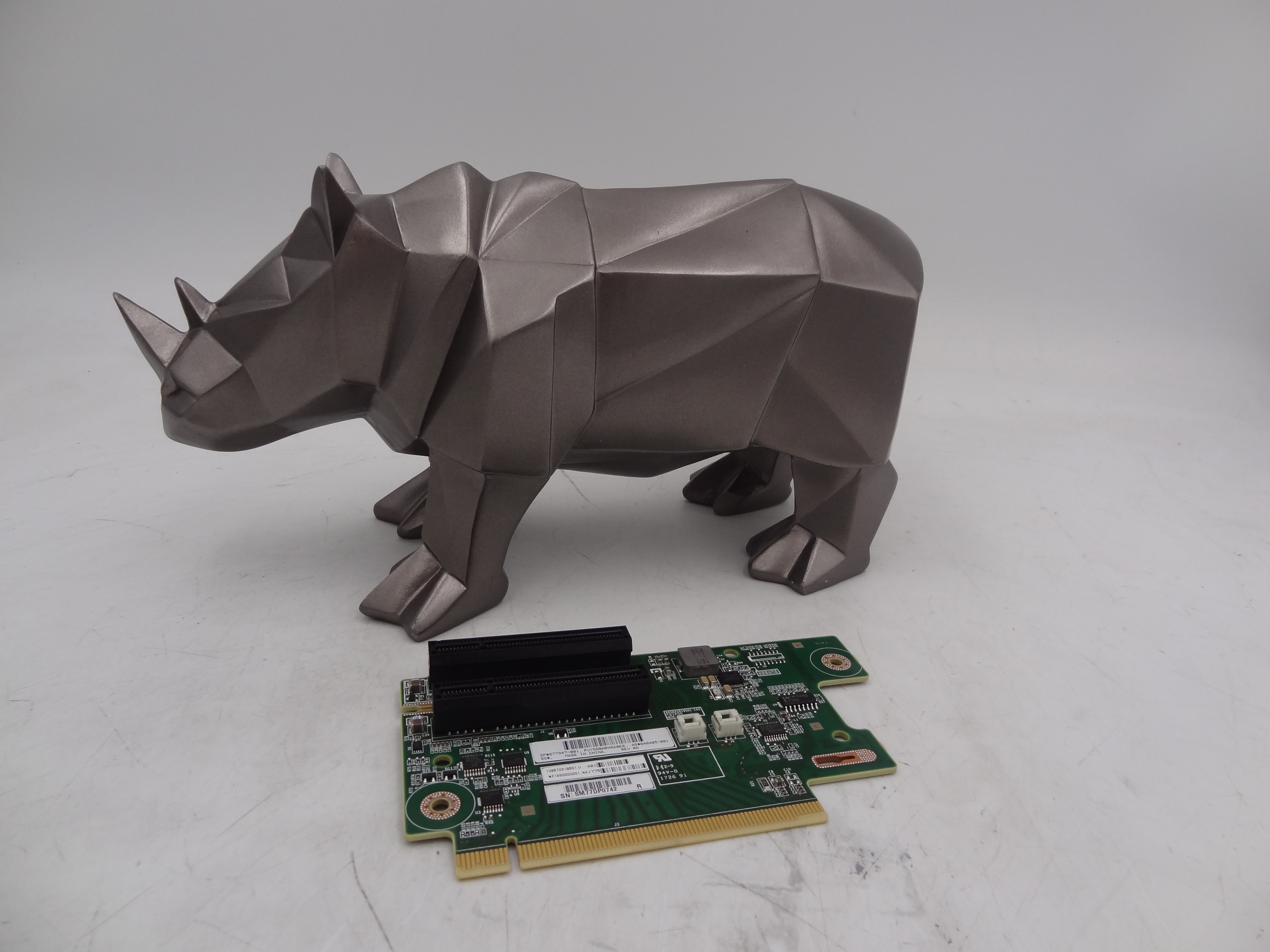 HP 877947-001 DL38X GEN10 2 X8 PCIE TERTIARY *New Open Box*