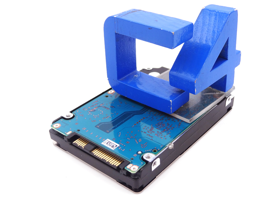 DELL 877Y3 300GB 15K 6G 2.5 SAS HDD