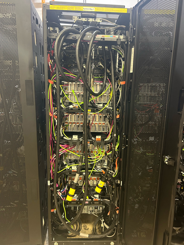 Dell Powermax 8000 2Petabyte NVMe, 259x 7.68TB NVMe Array