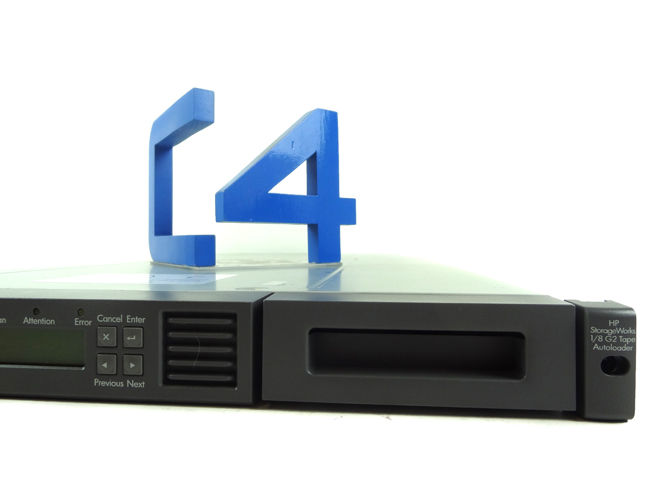 HP AK377B 6.412.8TB LTO4 ULTRIUM 1760 1DRV8SLOTS G2 SAS RM TAPE AUTOLOADER