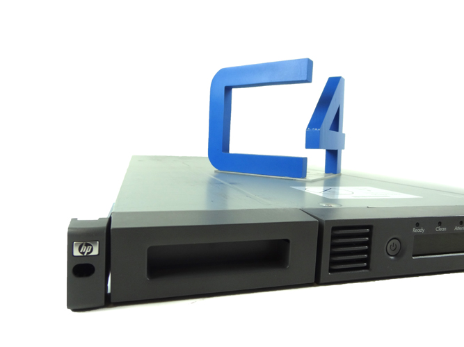 HP AK377B 6.412.8TB LTO4 ULTRIUM 1760 1DRV8SLOTS G2 SAS RM TAPE AUTOLOADER