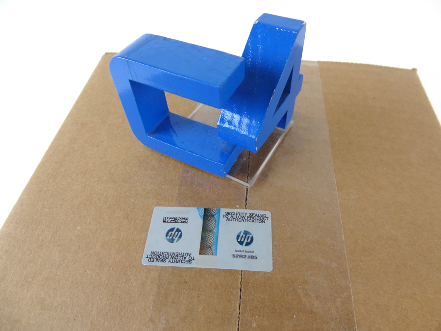 HP AP860A 600GB 15K SAS 6G 3.5" HARD DRIVE WITH TRAY 601777-001 - NEW