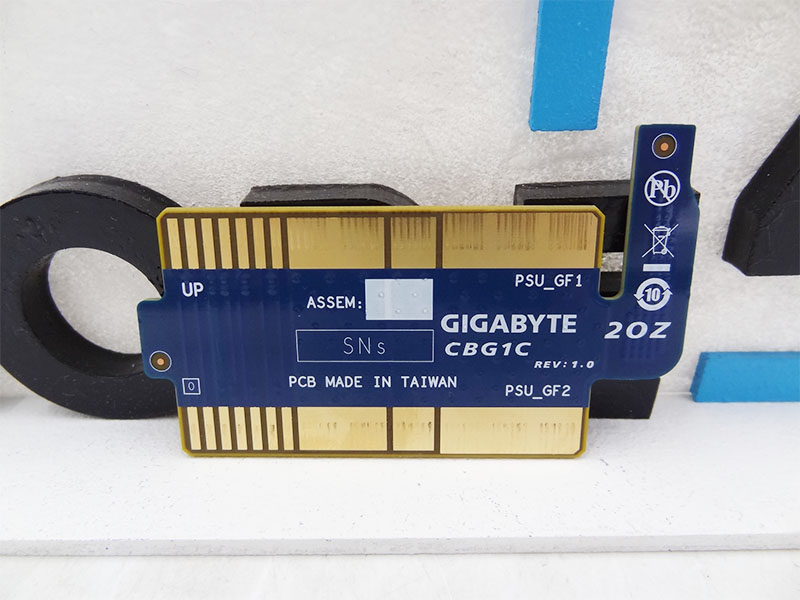 GIGABYTE CBG1C 2OZ Power Expansion Board Conector