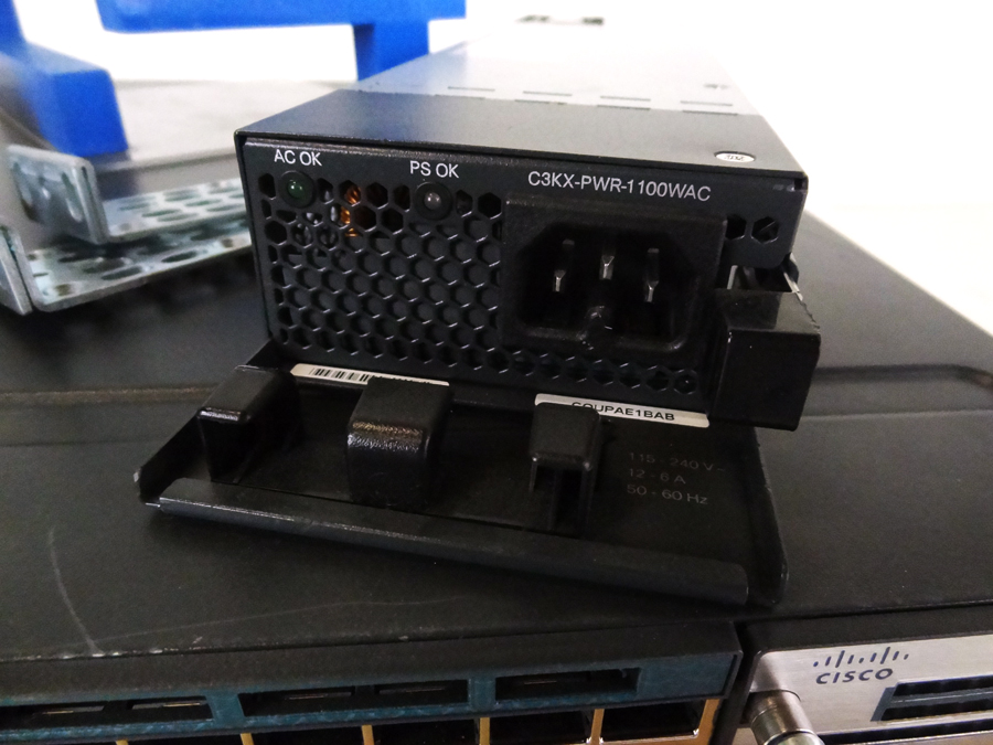 CISCO WS-C3560X-48PF-L Catalyst Gigabit Eth Switch 48P POE - 1x Power - 2x Fans