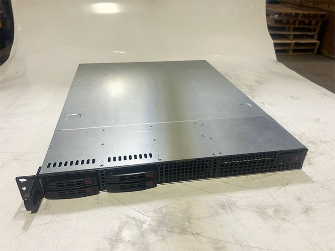 SUPERMICRO CSE-111 1U 4x 2.5 singel PSU chassis