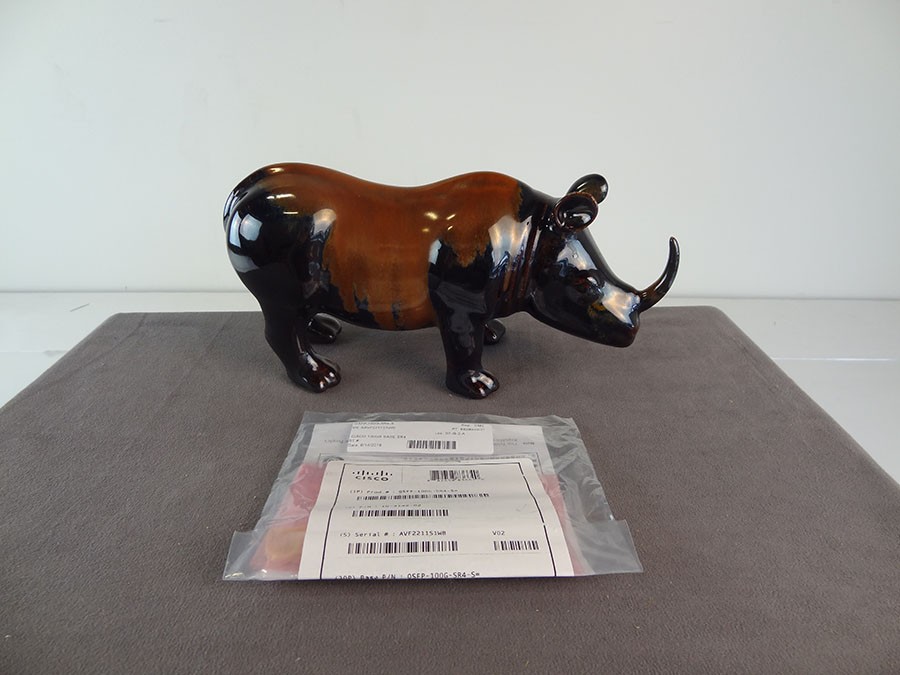 CISCO QSFP-100G-SR4-S 100GB BASE SR4 *New Sealed*