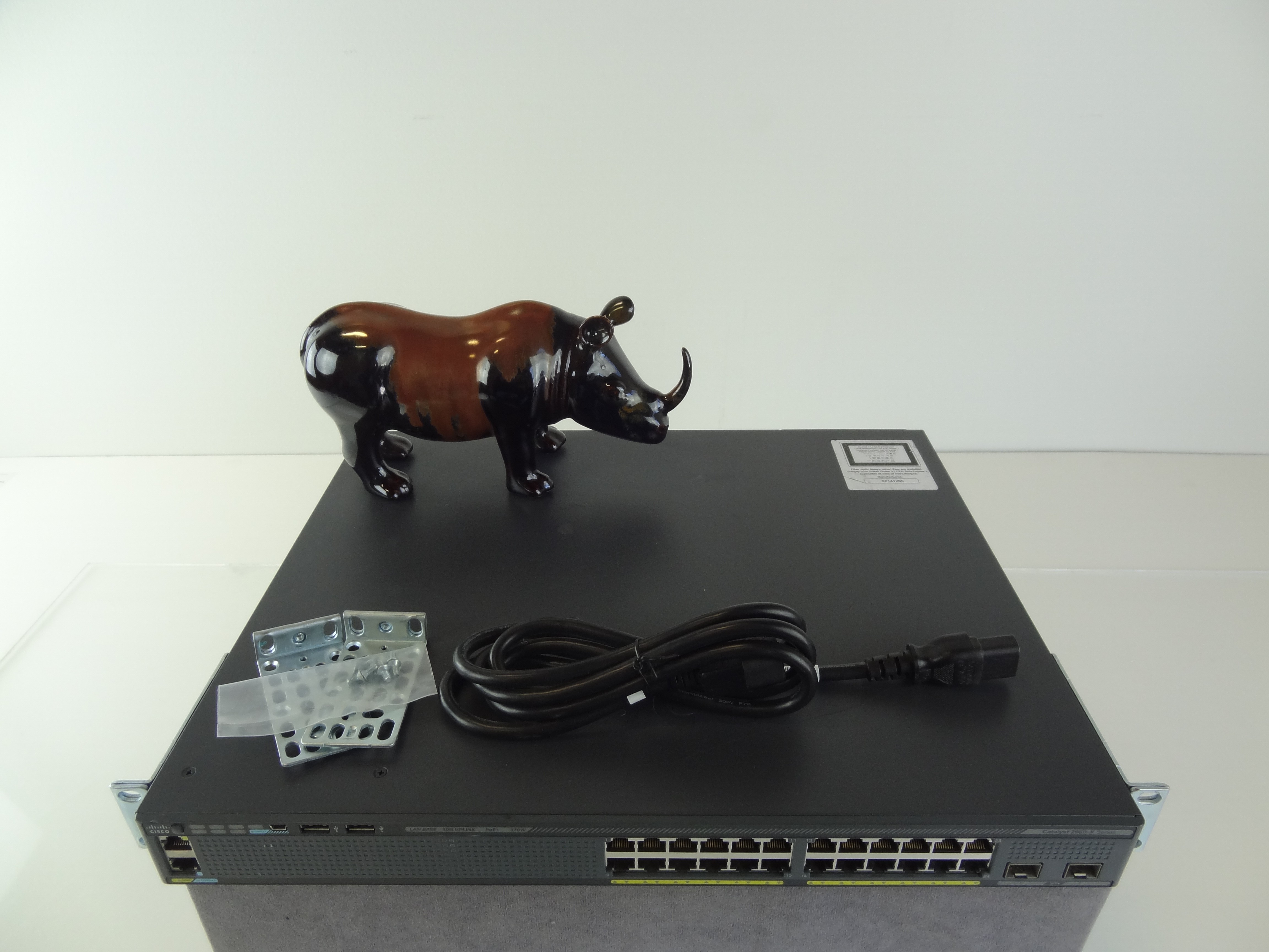 CISCO WS-C2960X-24PD-L CATALYST 2960-X 24 GIGE POE SWITCH