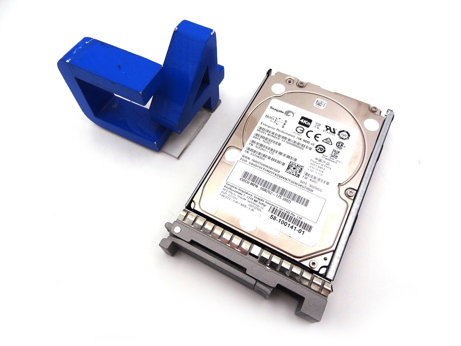 CISCO UCS-HD18TB10KS4K 1.8TB 10K RPM SAS 12GBPS 2.5 HDD