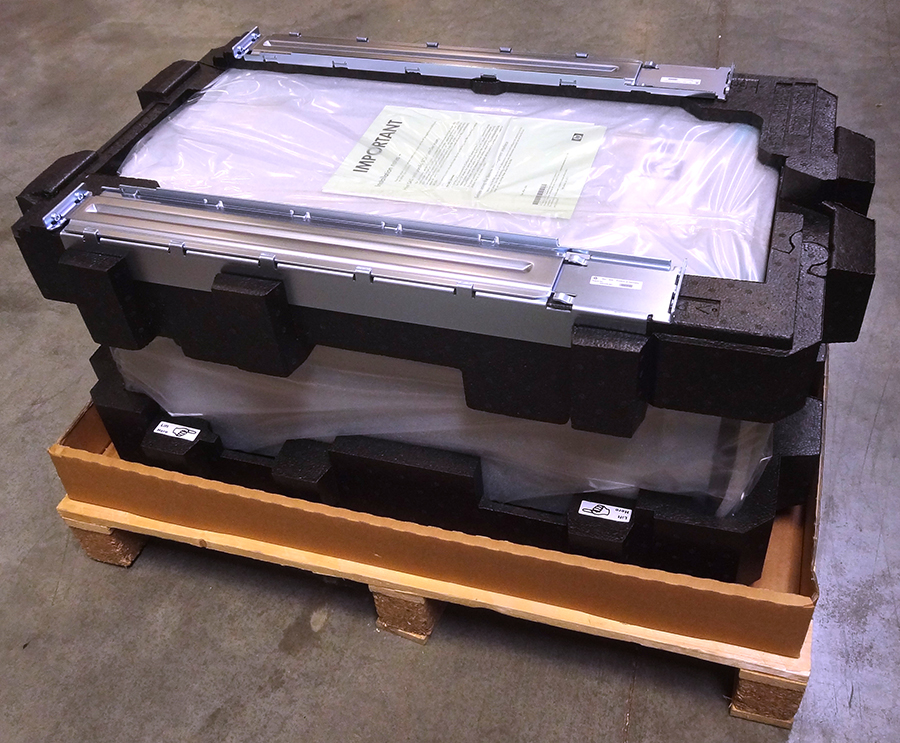 HP AN974B HP MSL8096 LTO-4 ULTRIUM TAPE LIBRY