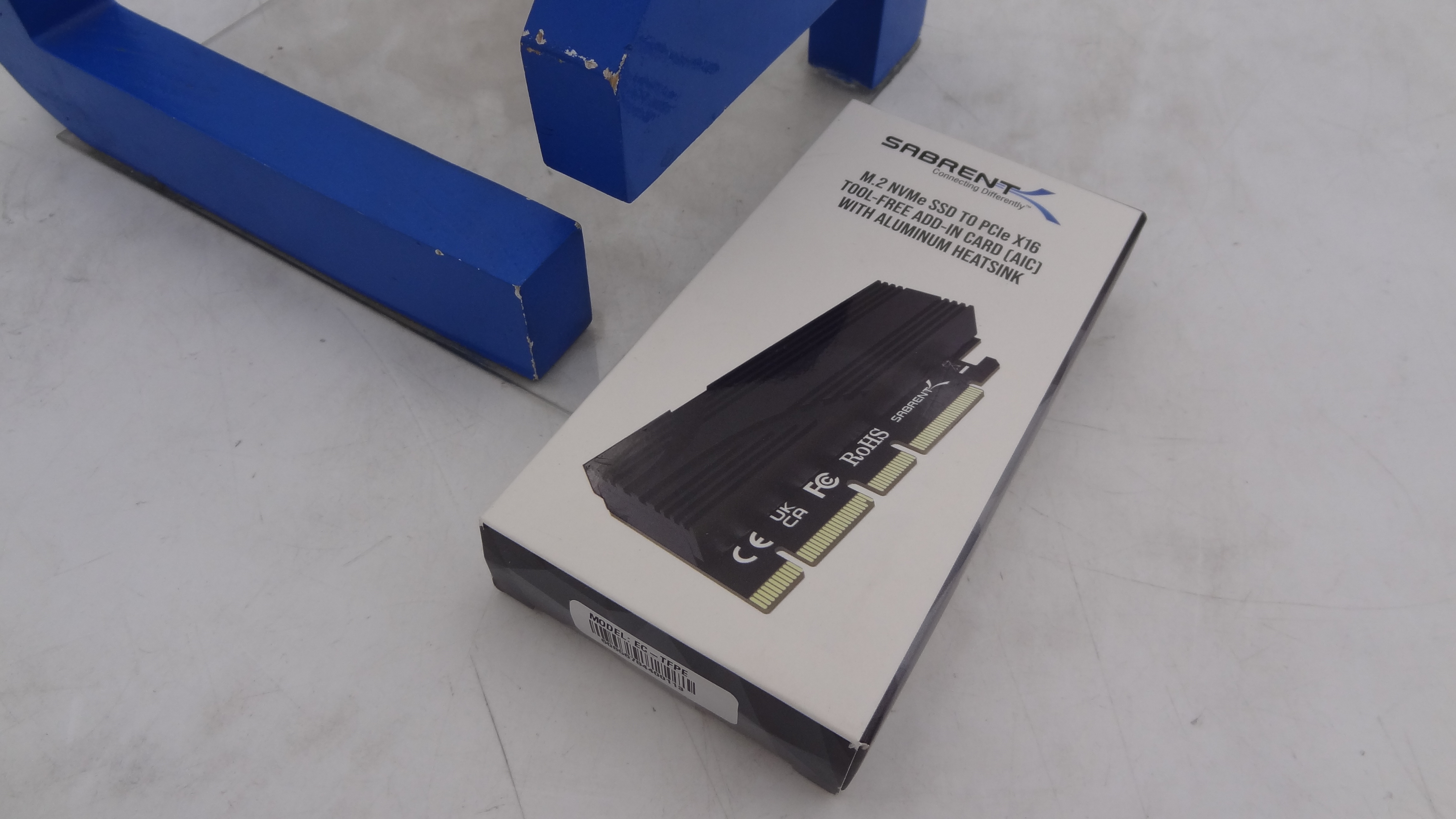SABRENT EC-TFPE SABRENT M.2 NVMe SSD to PCIe x16 Gen5 wheatsink