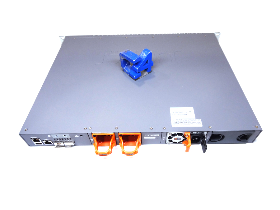 JUNIPER EX3400-24T EX3400 24-port 10/100/1000BaseT, 4 x 1/10G SFP/SFP+ Switch *New Open Box* 