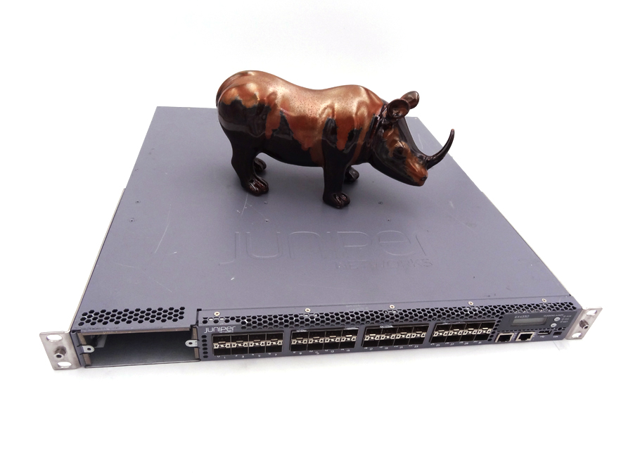 JUNIPER EX4550-32F-AFI EX4550 32-PORT 1/10G SFP+ CPNT SWITCH