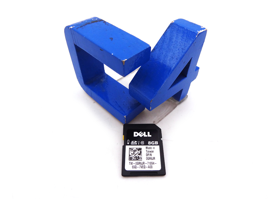 DELL GR6JR 8GB SD FLASH CARD