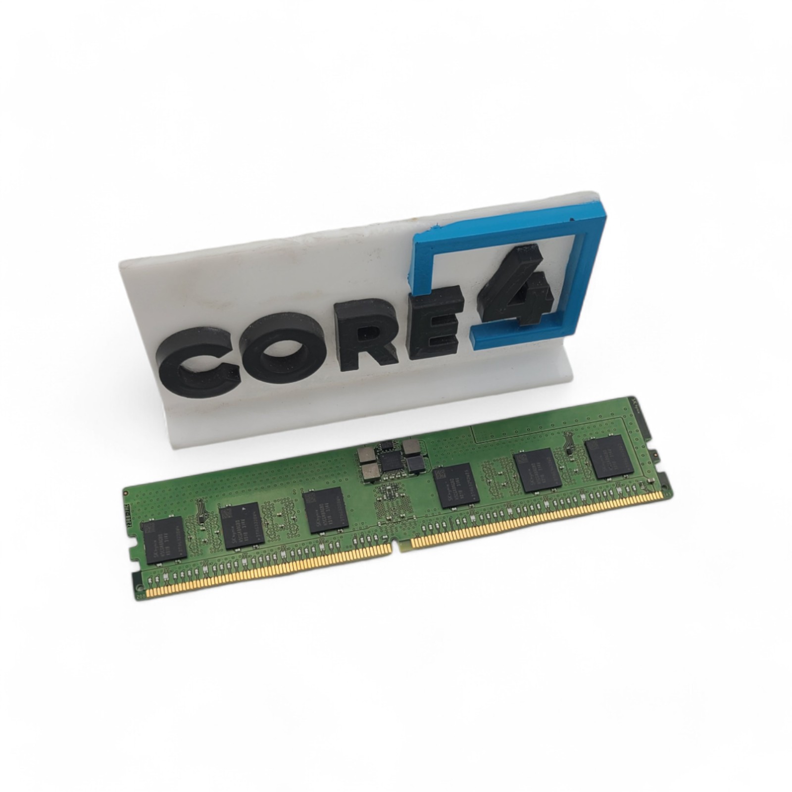 HYNIX HMCG78AGBRA190N 16GB PC5-44800 5600 Single Rank 1Rx8 DDR5 RDIMM Memory