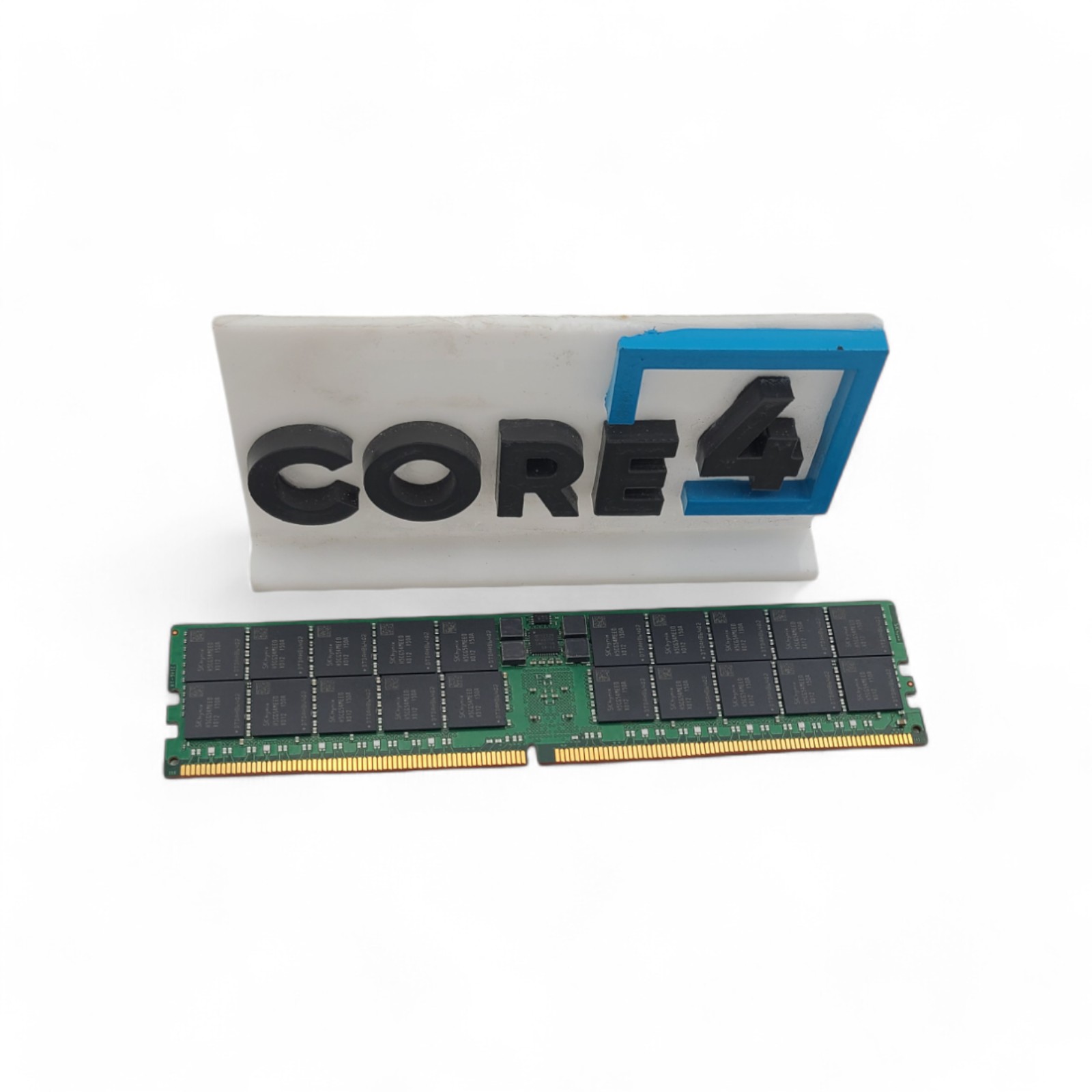 HYNIX HMCT04MEERA131N HYNIX 128G (1X128GB) 2S2RX4 PC5-4800B MEMORY