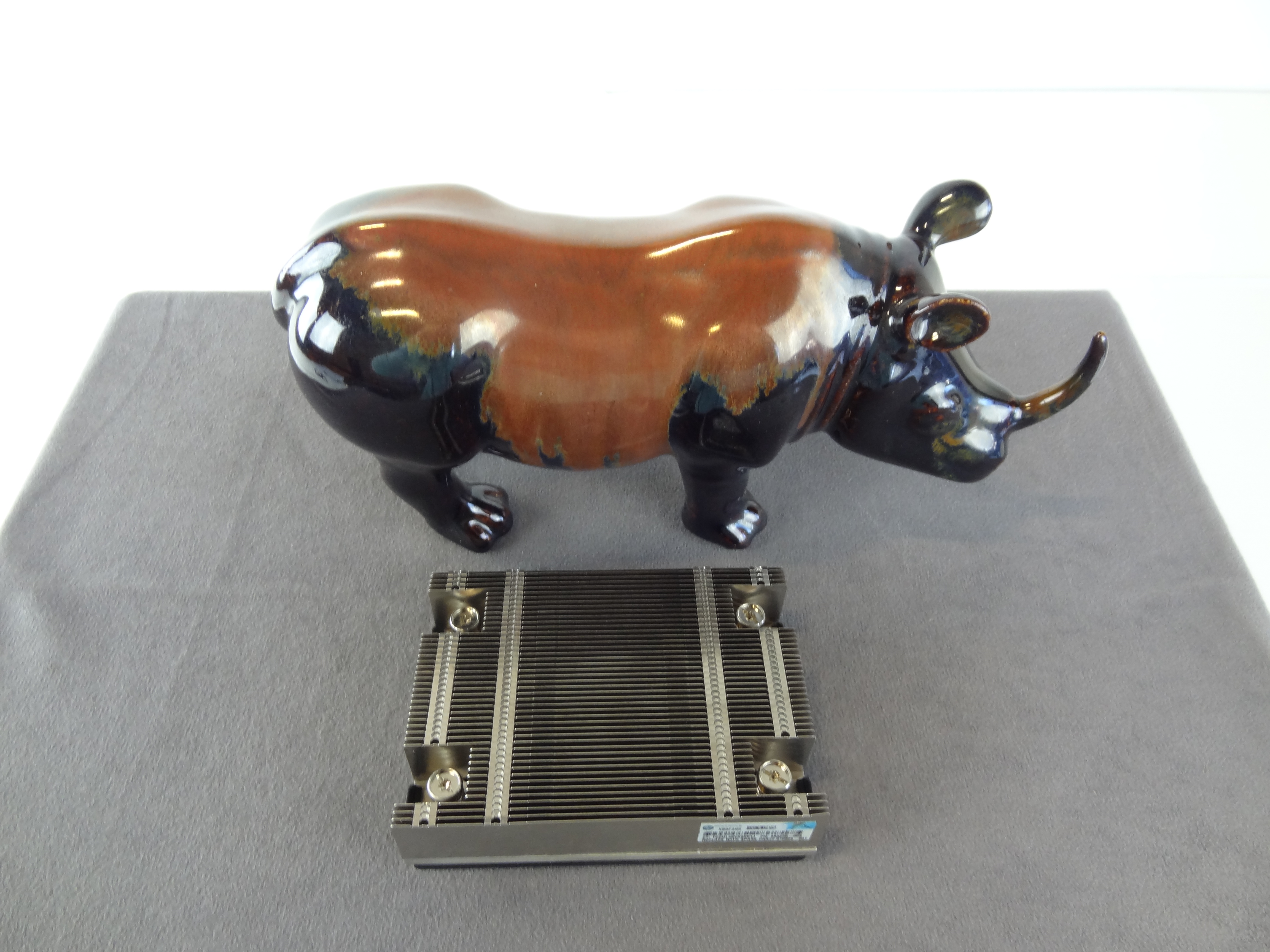 HP 735506-001 HEATSINK FOR PROLIANT DL360P GEN8 E5-2637V2