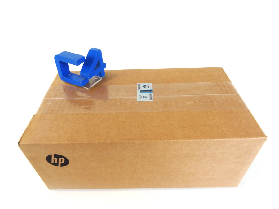 HP QR492A 300GB 15000RPM SAS 6GBITS 2.5in HARD DRIVE *New Sealed* - 697387-001