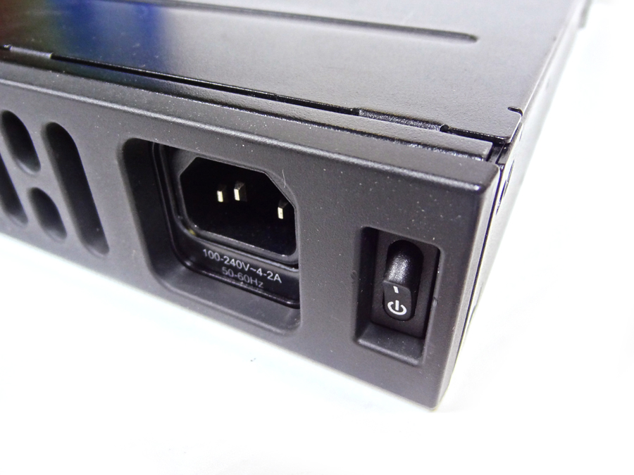 CISCO ISR4331/K9 ISR 4331 (2GE 2NIM 1SM 4G FLASH 4GN *New Sealed* 