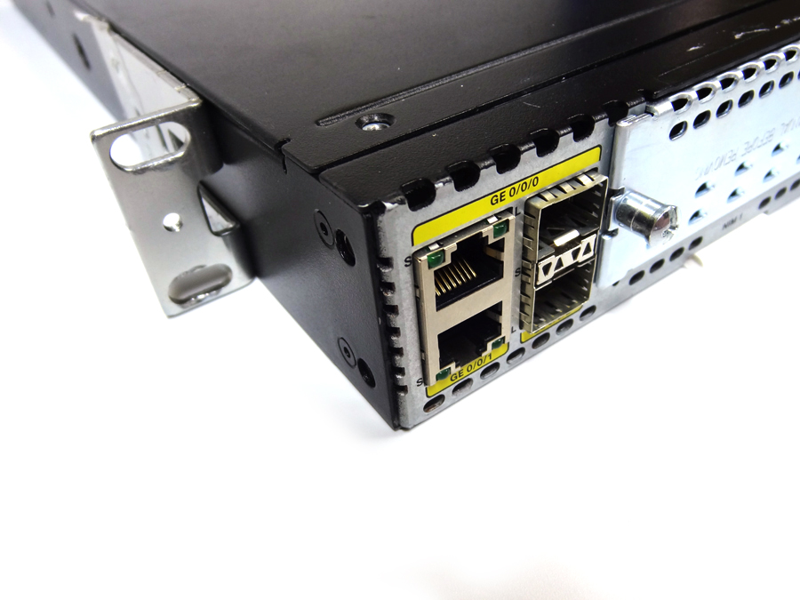 CISCO ISR4331/K9 ISR 4331 (2GE 2NIM 1SM 4G FLASH 4GN *New Sealed* 