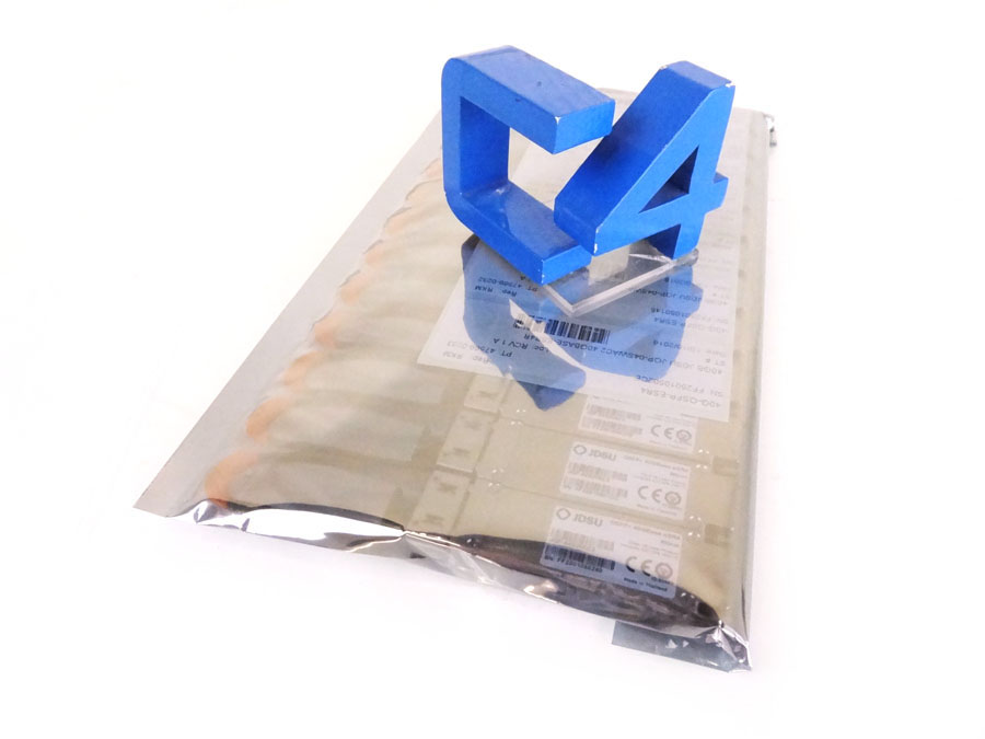 JDSU 40G-QSFP-ESR4 JQP-04SWAC2 40GBASE-ESR4R 40GB QSFP+ Optic Transceiver - NEW