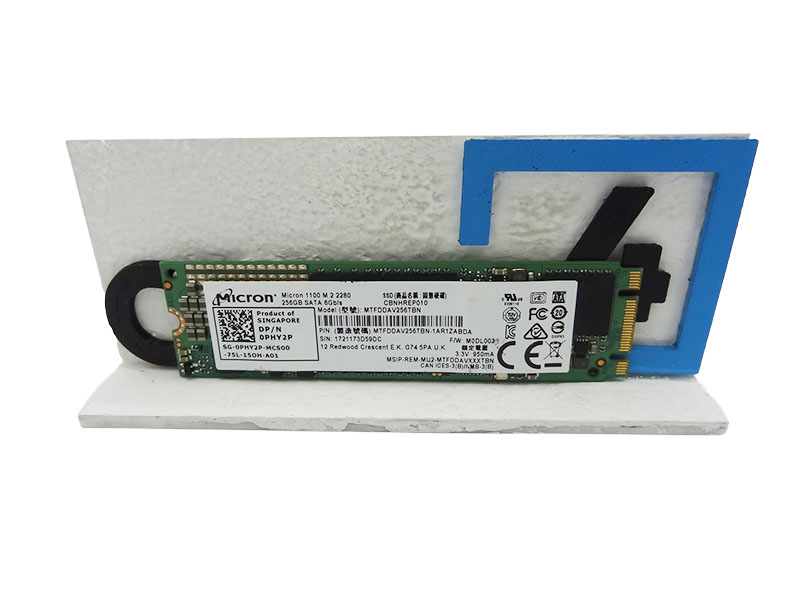 MICRON MTFDDAV256TBN 256GB SATA M.2 2280 SSD