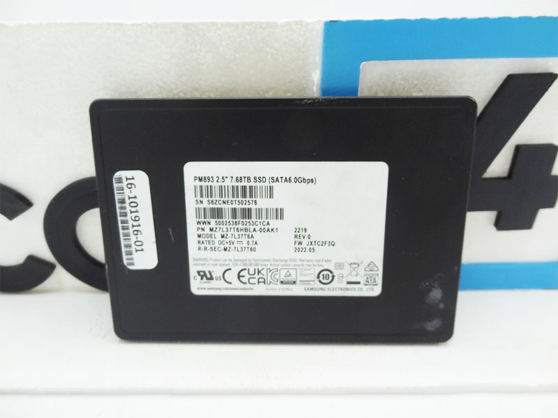 CISCO MZ7L37T6HBLE-00AK1 7.68TB PM983 SATA 6GBPS SSD
